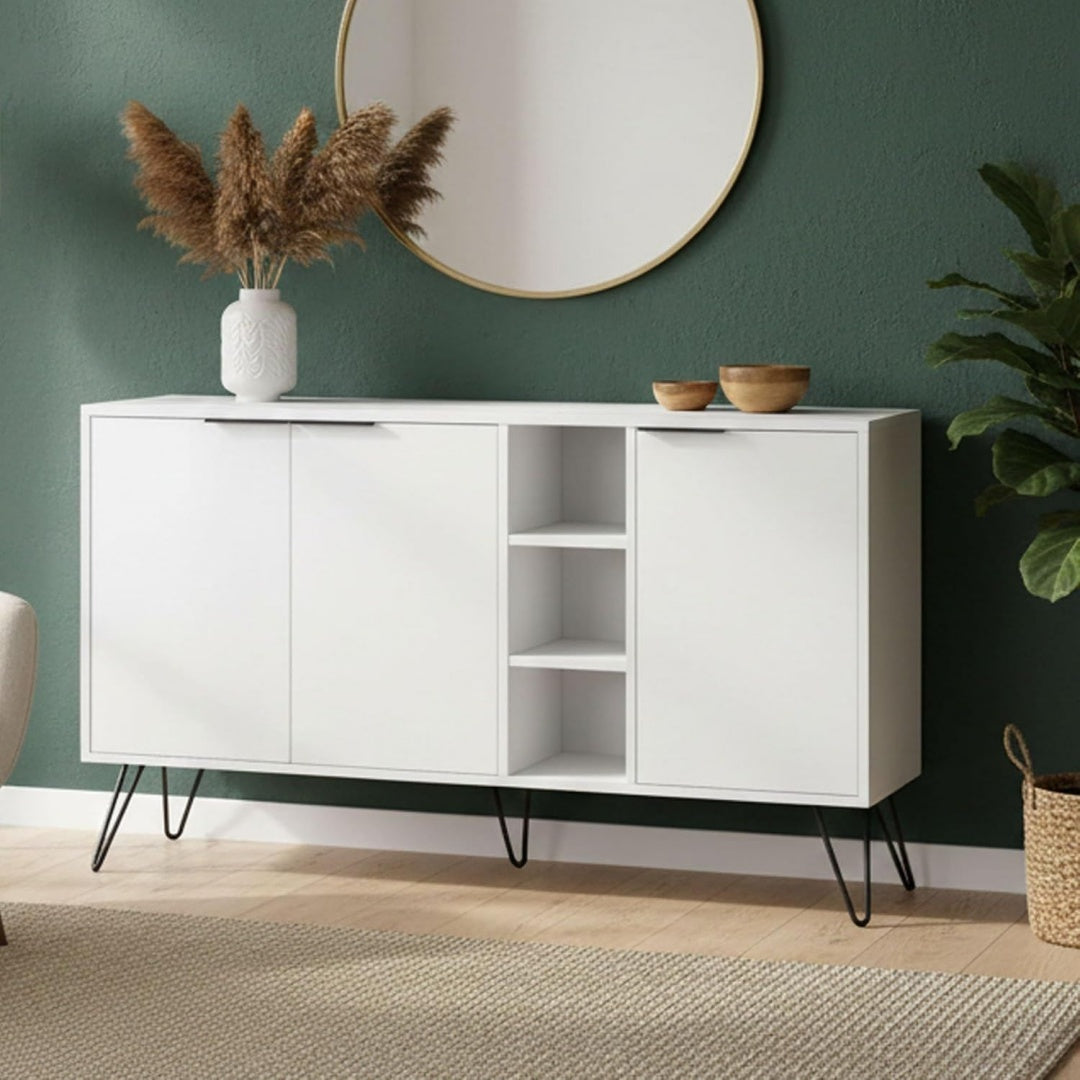 Sideboard verbindet 3 Tueren und matte Oberflaechen