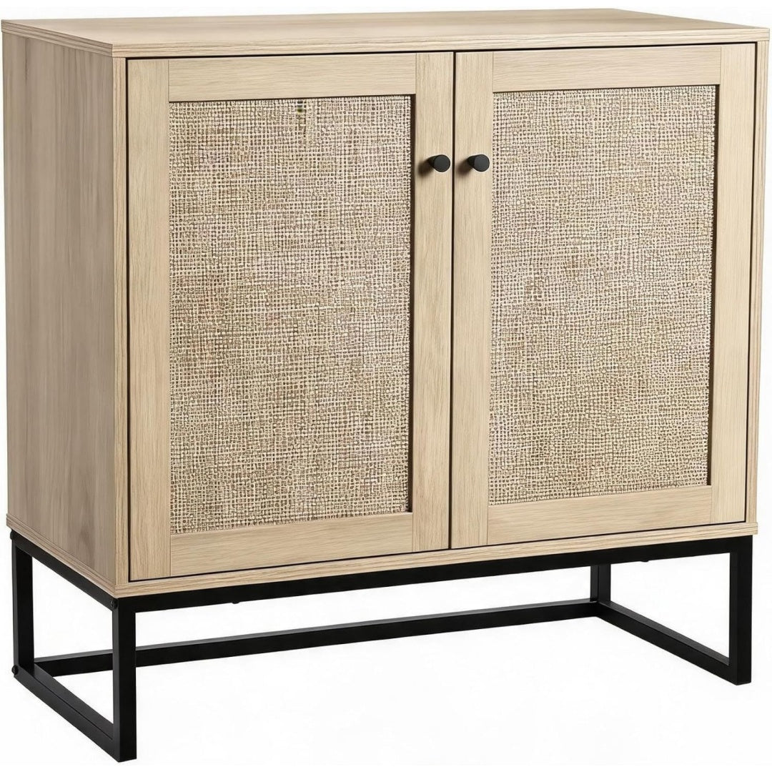 Sideboard mit verstellbaren Ablagen und einem Metallgestell