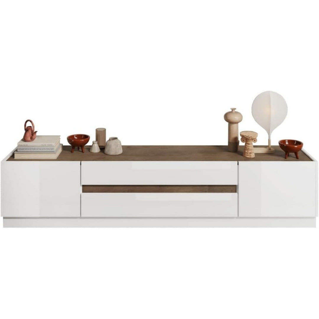 Sideboard in Naturbraun mit beschichteten Flaechen